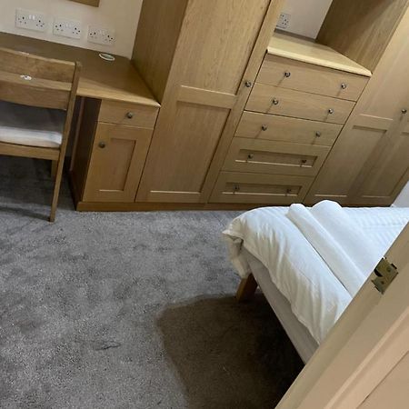 Bigkings 2 Bedroom Apt With Free Parking Beside Piccadilly In Central Manchester Exterior photo